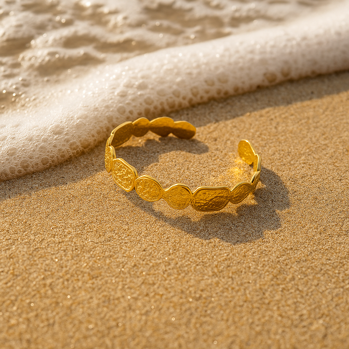 Aeris | Reflejos de arena dorada