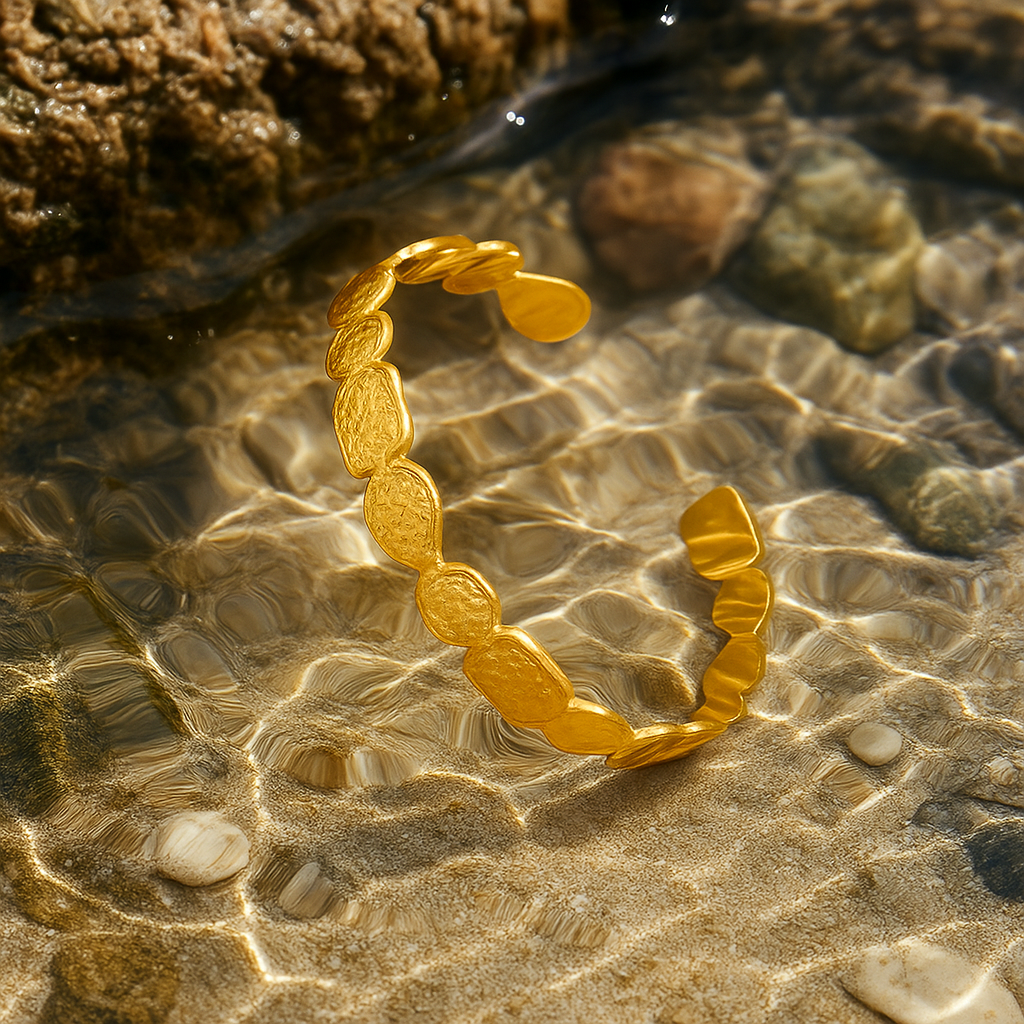 Aeris | Reflejos de arena dorada