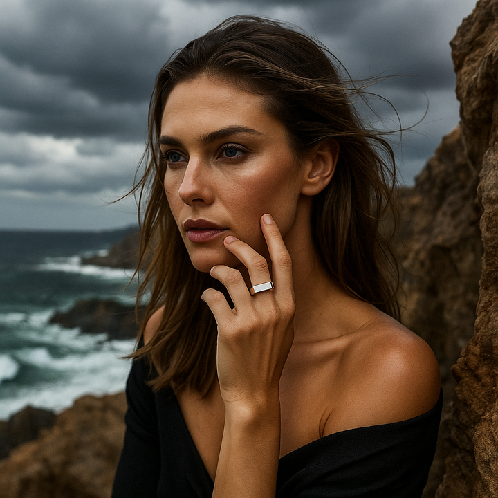 Kairo | Anillo línea de agua esencial