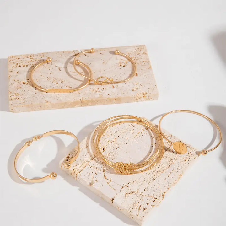 Collar con elegancia anudada | Oro